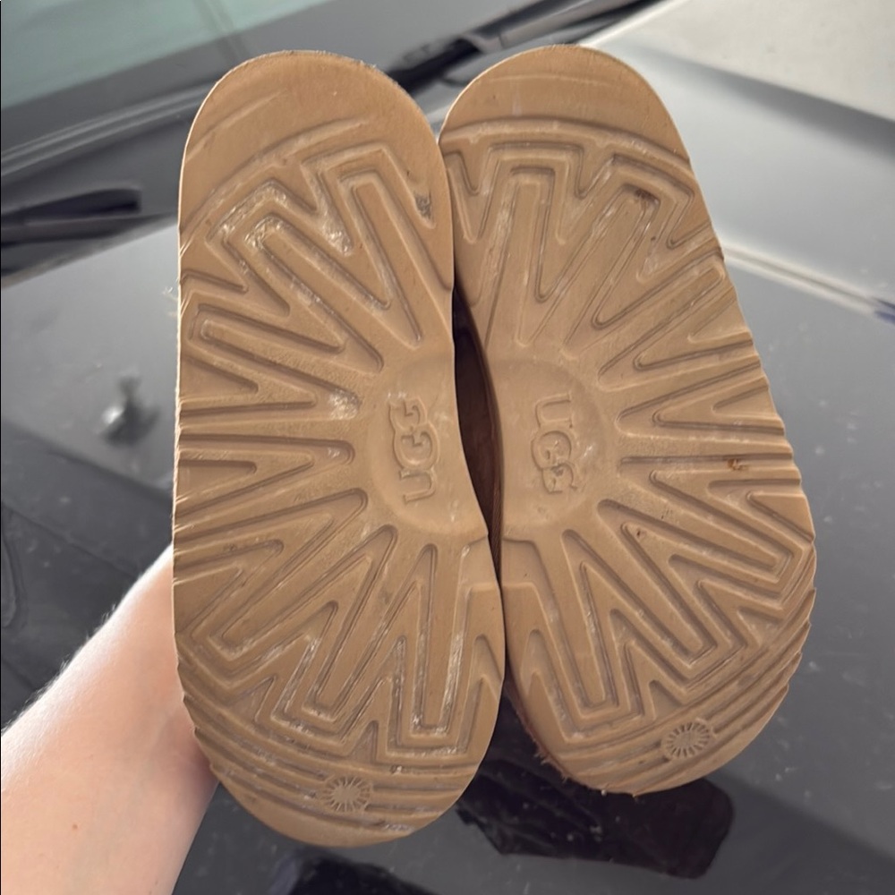 UGG Chestnut Shearling Ankle Boots - Picture 2 of 5